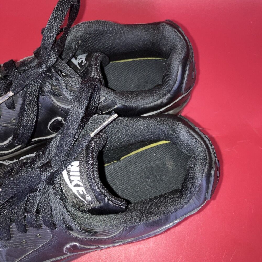 Nike Air Max 90 Black Size 6.5Y CD6864-001 Triple Black Low GS - Picture 3 of 9